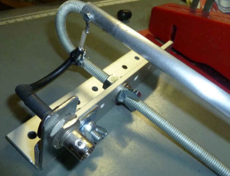 Vertical J-Pole for motorcycle use
